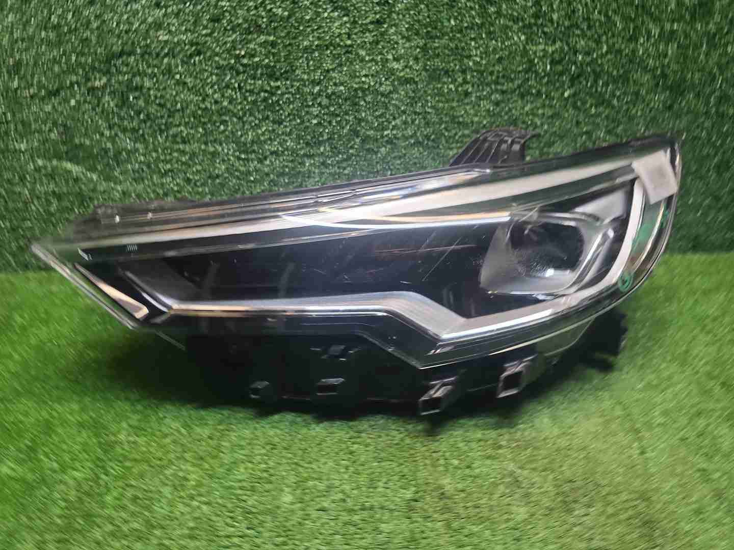 Фара левая Hongqi HS5 (2019-н.в.) LED