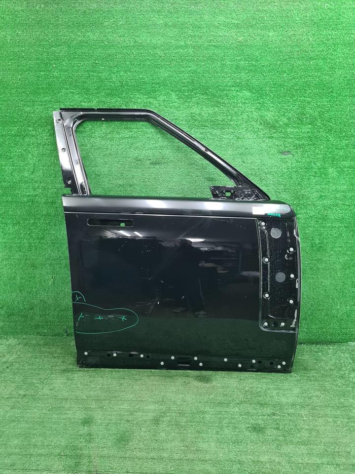 Двери передняя правая Range Rover Vogue 5 (21-нв)