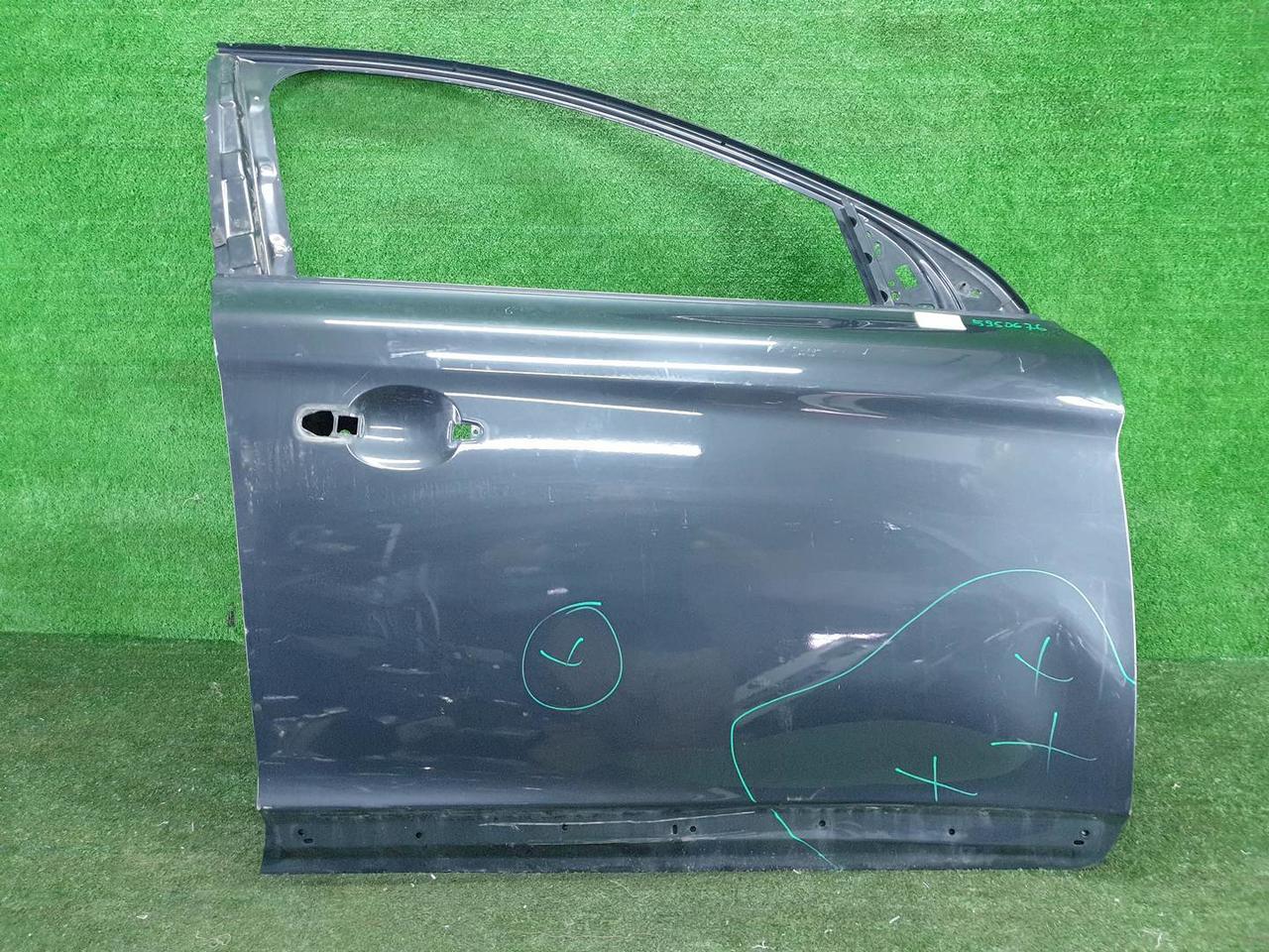 Дверь передняя правая Volvo XC60 1 (2008-2017)