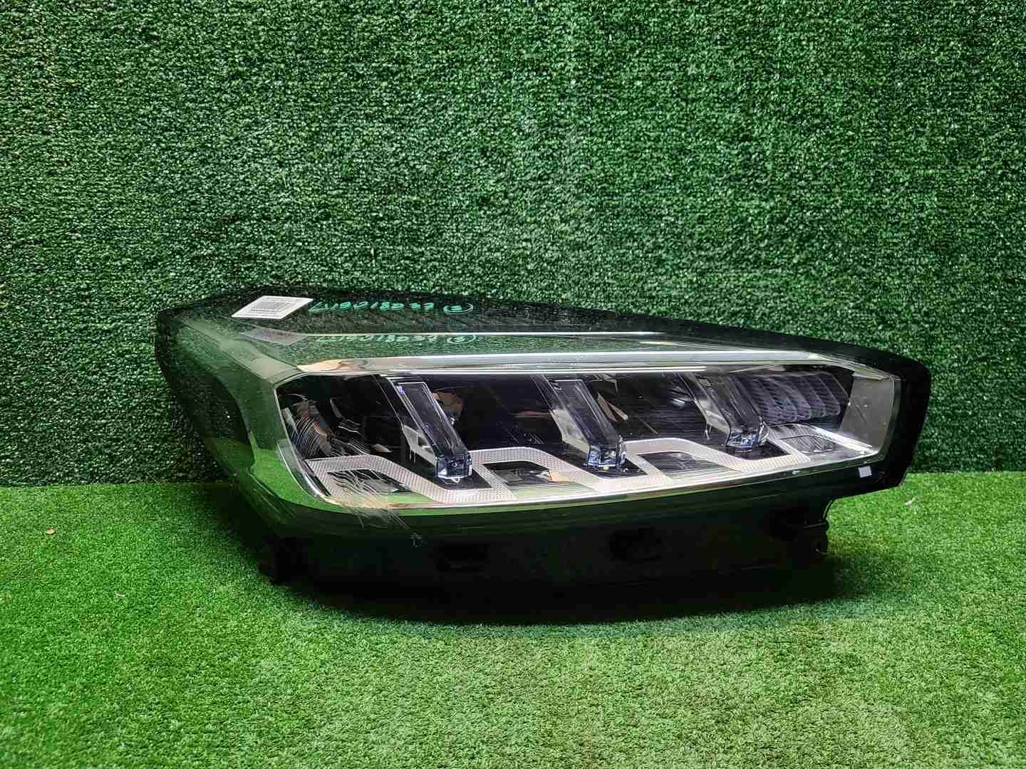 Фара правая Chery Tiggo 7 Pro (2020-2024) LED
