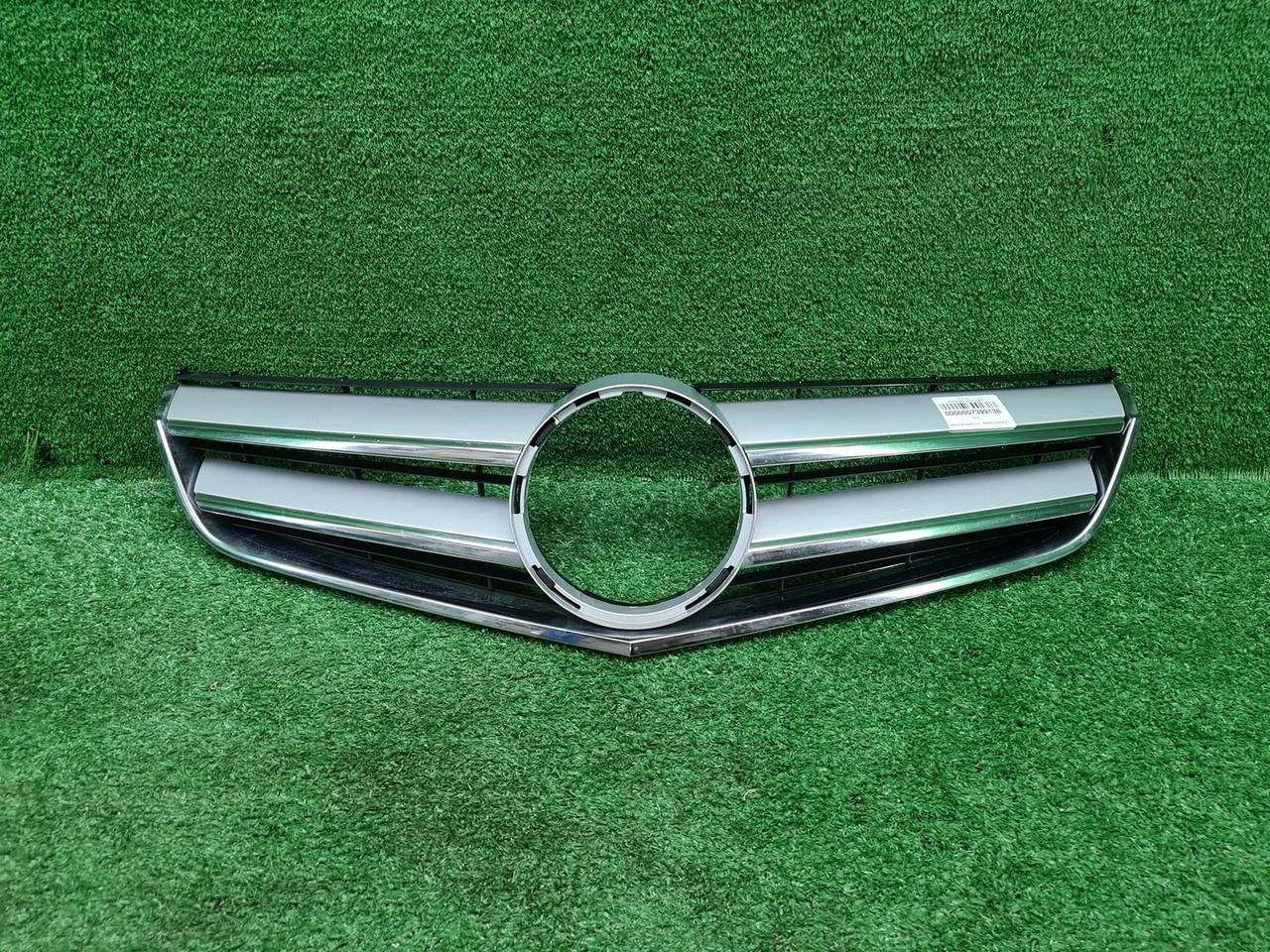 Решетка радиатора Mercedes E C207 (2009-2013)