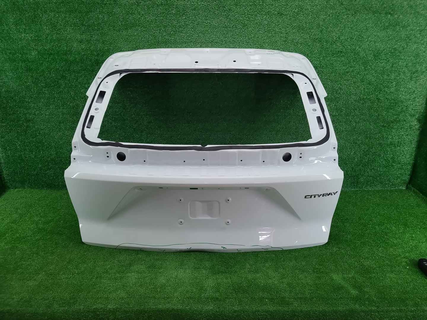 Крышка багажника Geely Cityray (2024-н.в.)