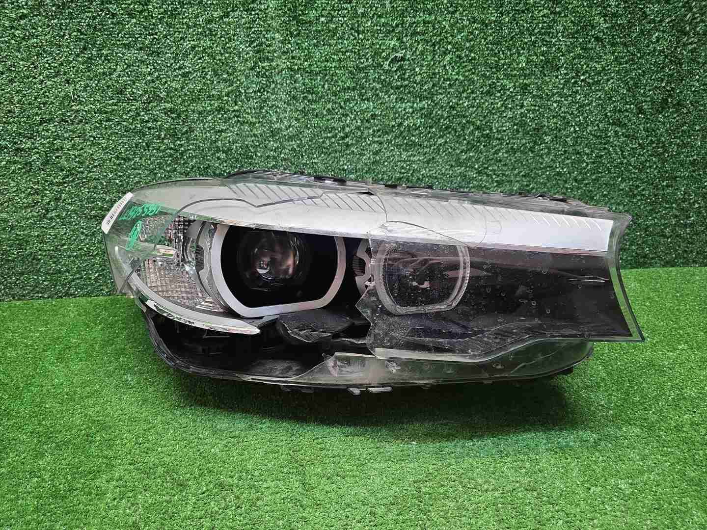 Битая Фара правая BMW 5er G30 (2017-2020) LED