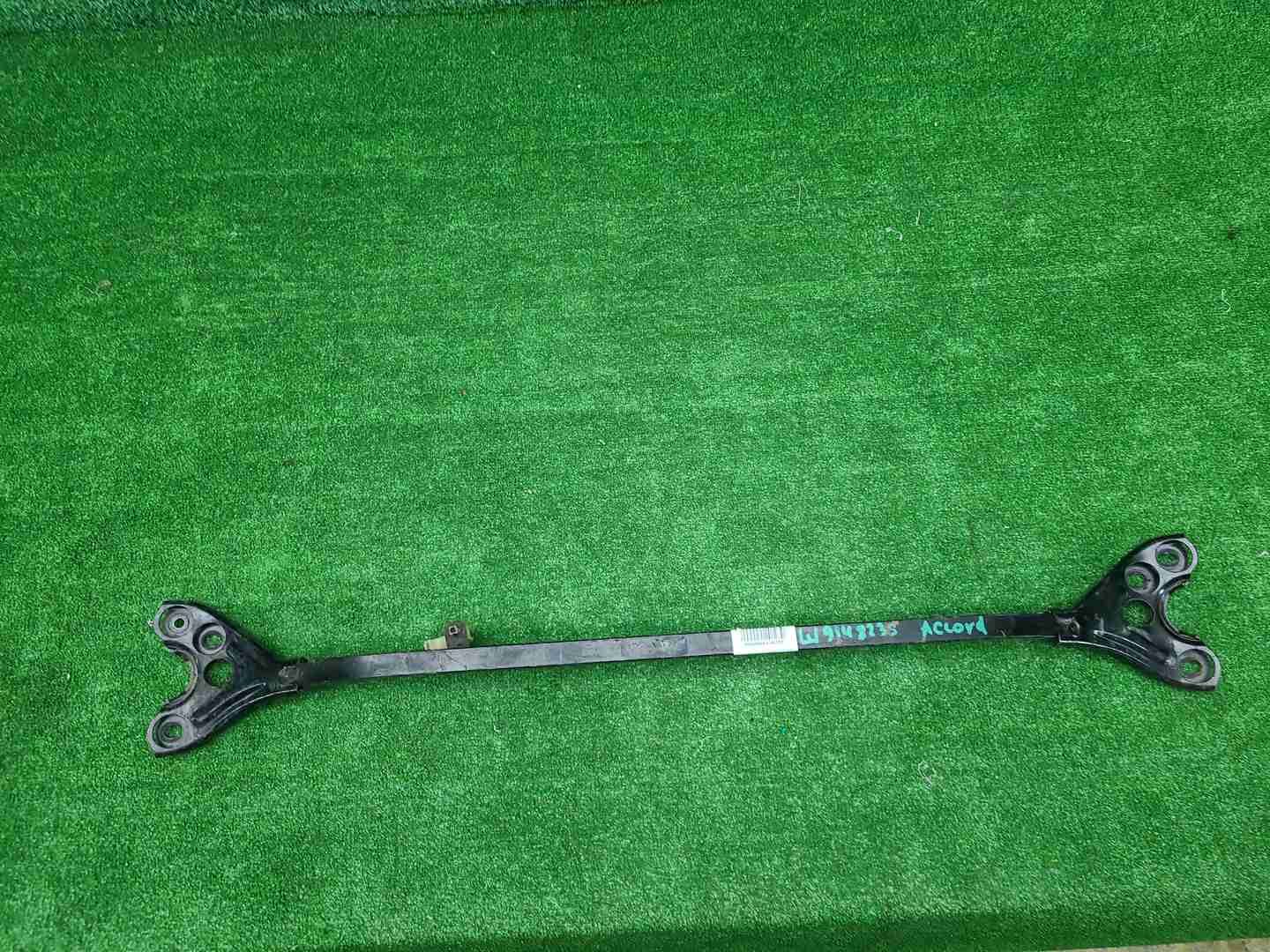 Распорка стоек Honda Accord 8 (2007-2015)