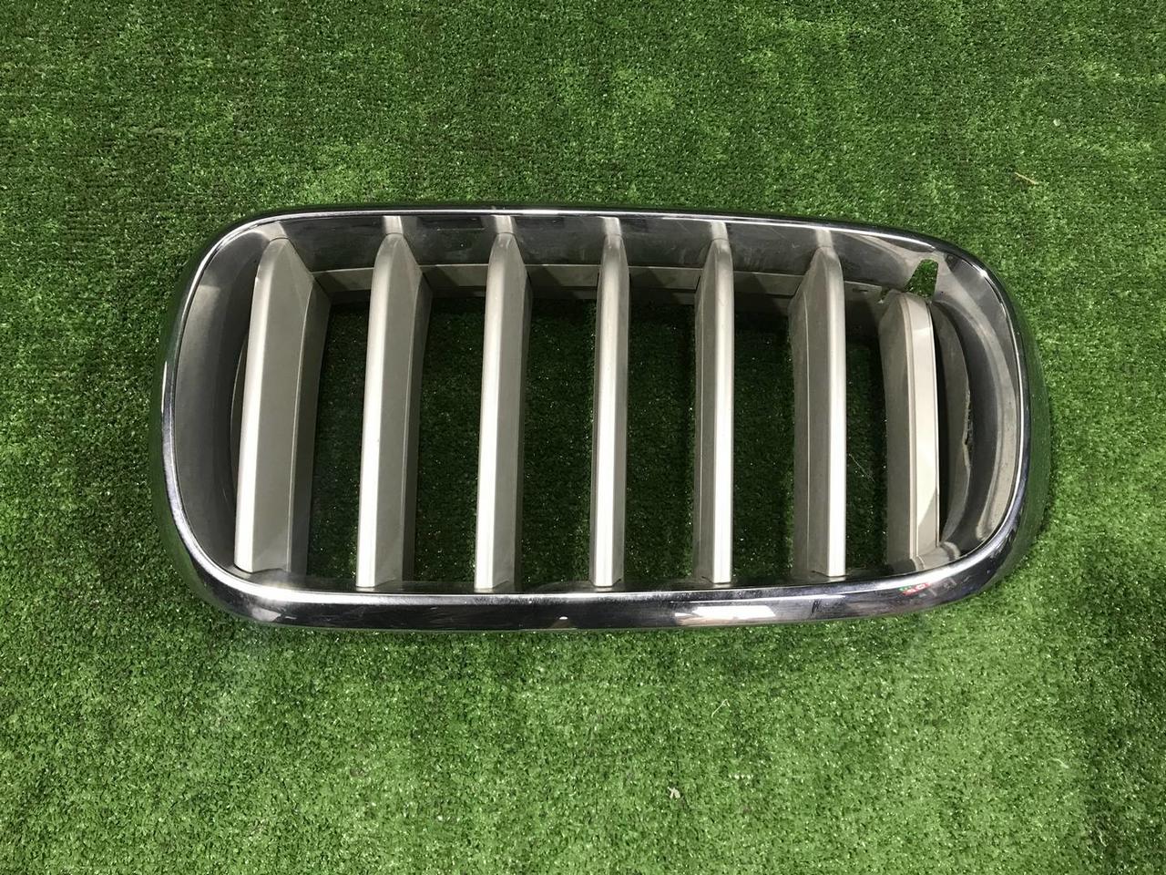 Решетка радиатора левая BMW X5 F15 X6 F16 (13-18)