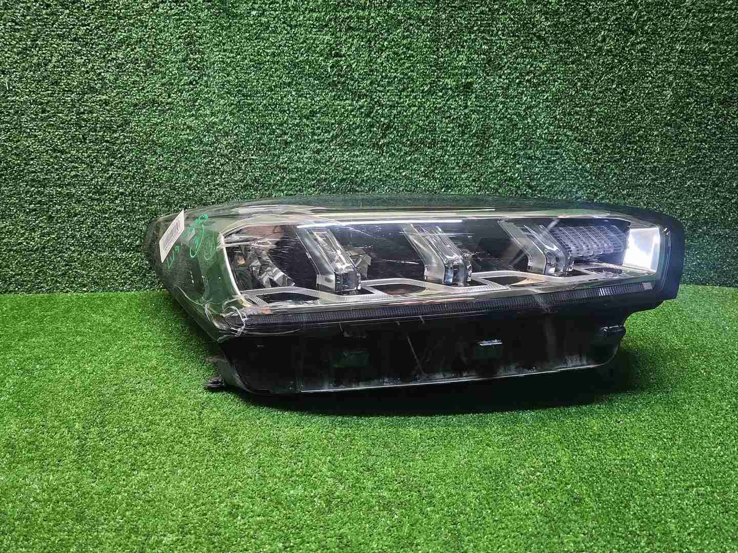 Фара правая Chery Tiggo 7 Pro (2020-2024) LED