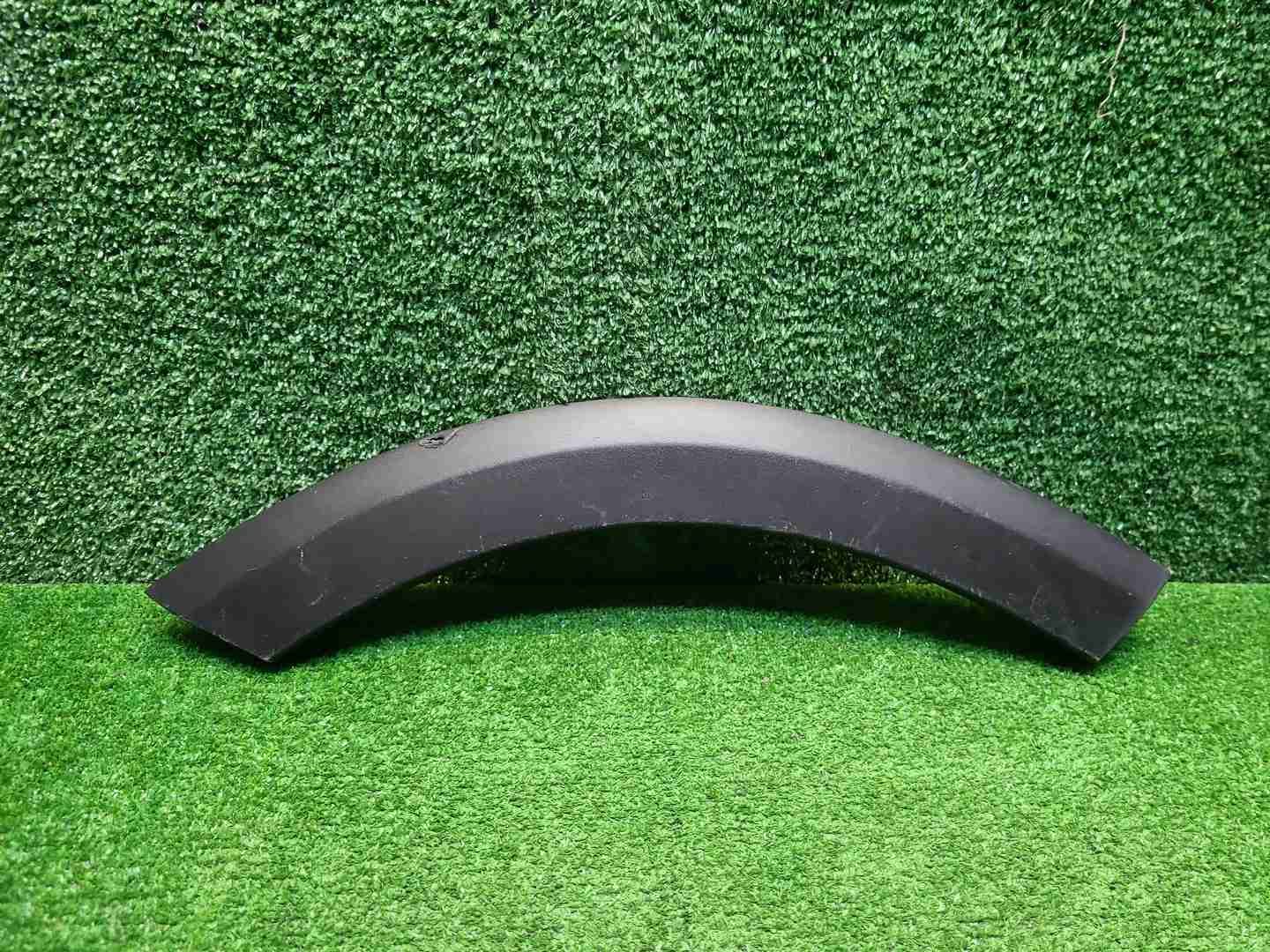 Накладка двери задняя правая Geely Tugella (19-24)