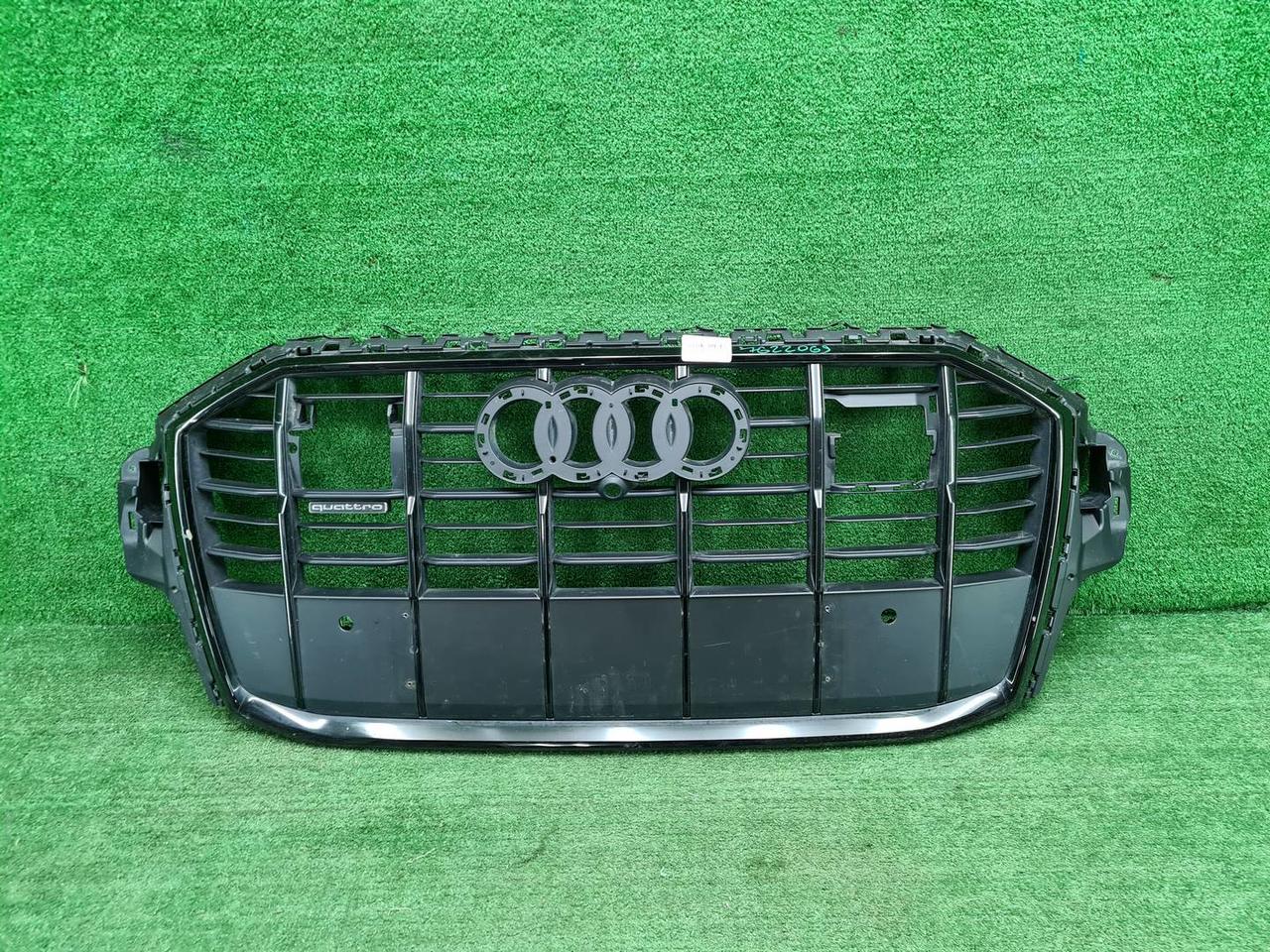 Решетка радиатора Audi Q7 2 (2019-2024)