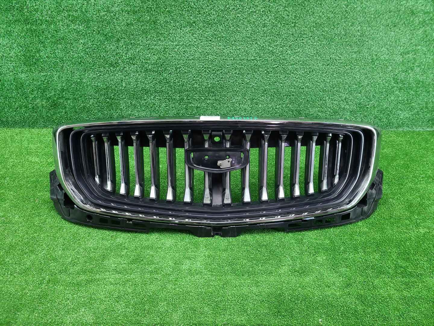 Решетка радиатора Geely Monjaro (2021-н.в.)