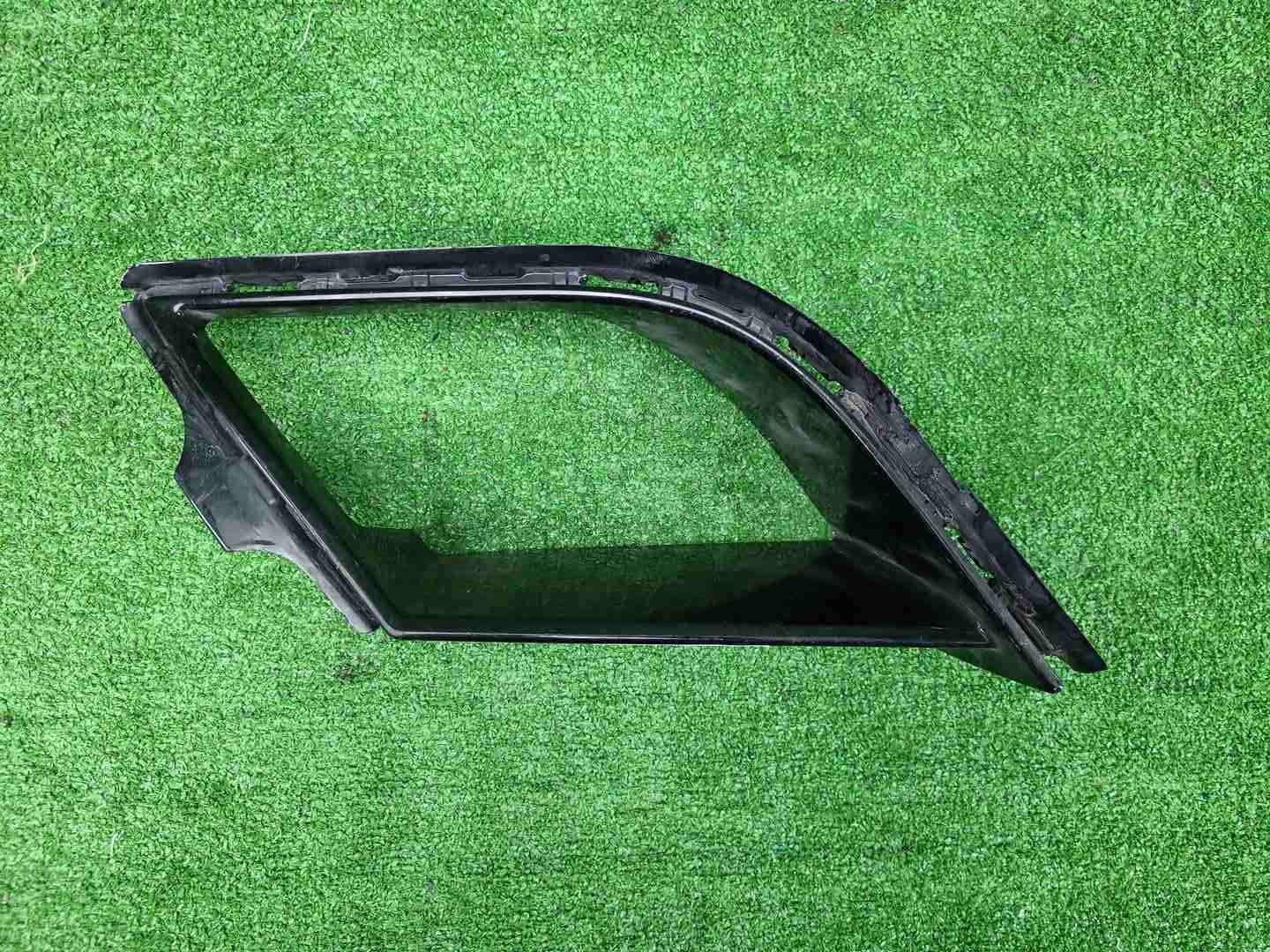 Накладка бампера левая BMW 7er G70 (22-нв) M-paket