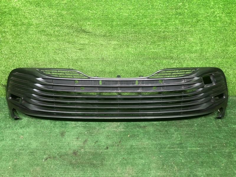 D8698 Решетка переднего бампера Toyota Camry xv70 17-21