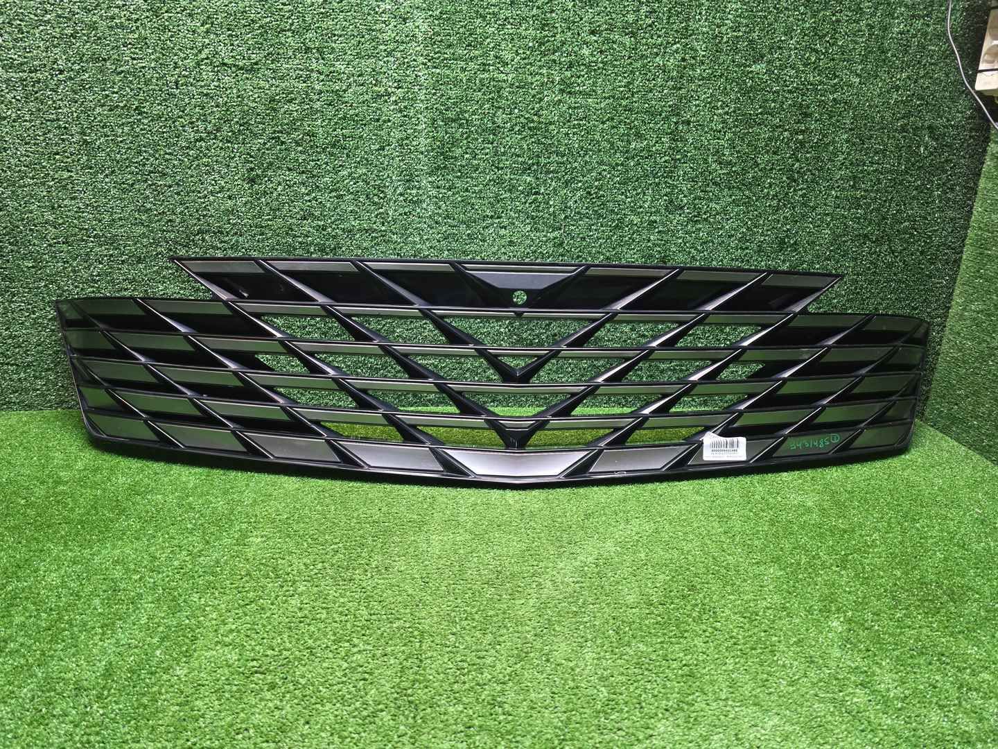 Решетка радиатора Geely Atlas 2 (2023-н.в.)
