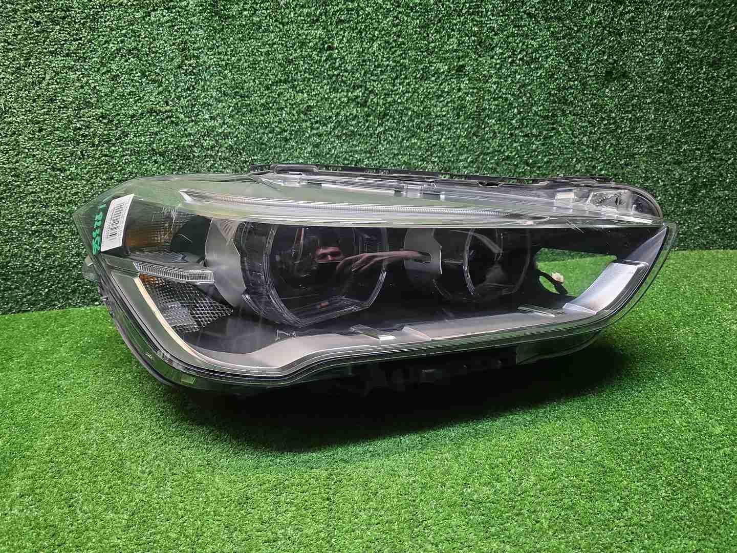 Фара правая BMW X1 F48 (2015-2019) LED