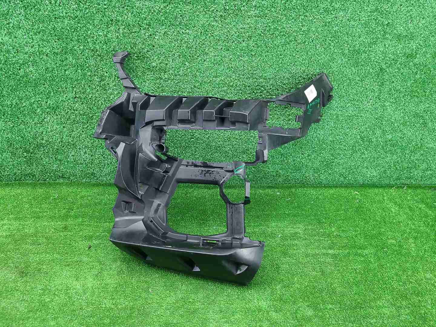 Кронштейн бампера левый BMW X6 G06 19-23 M-paket
