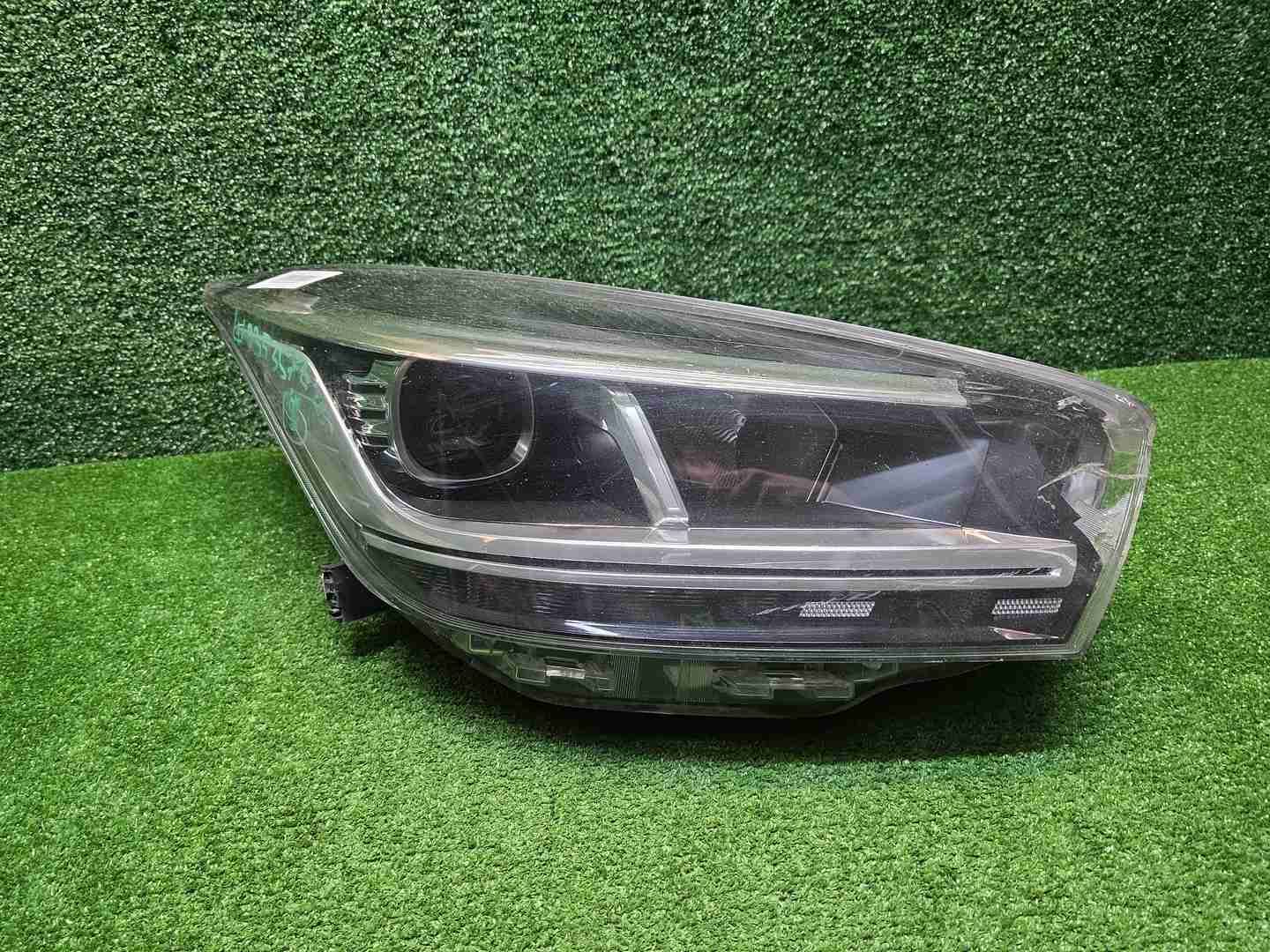 Фара правая Chery Tiggo 4 Pro (2020-н.в.) LED