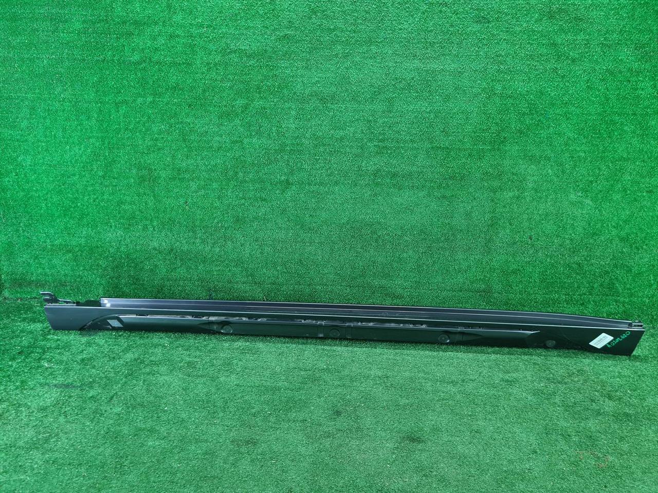Накладка порога левая BMW X2 F39 (17-23) M-paket