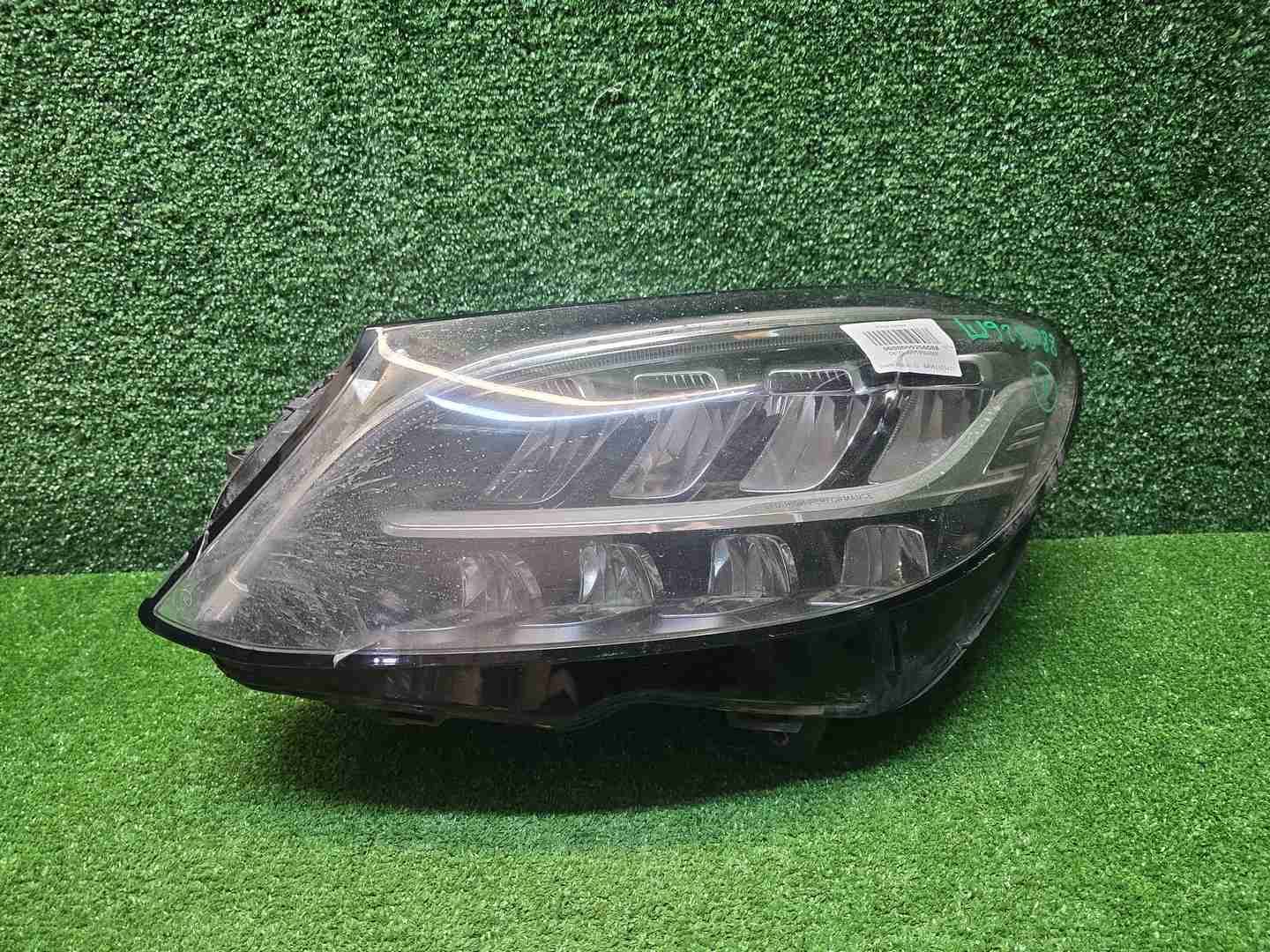 Фара левая Mercedes C w205 (2018-2023) LED