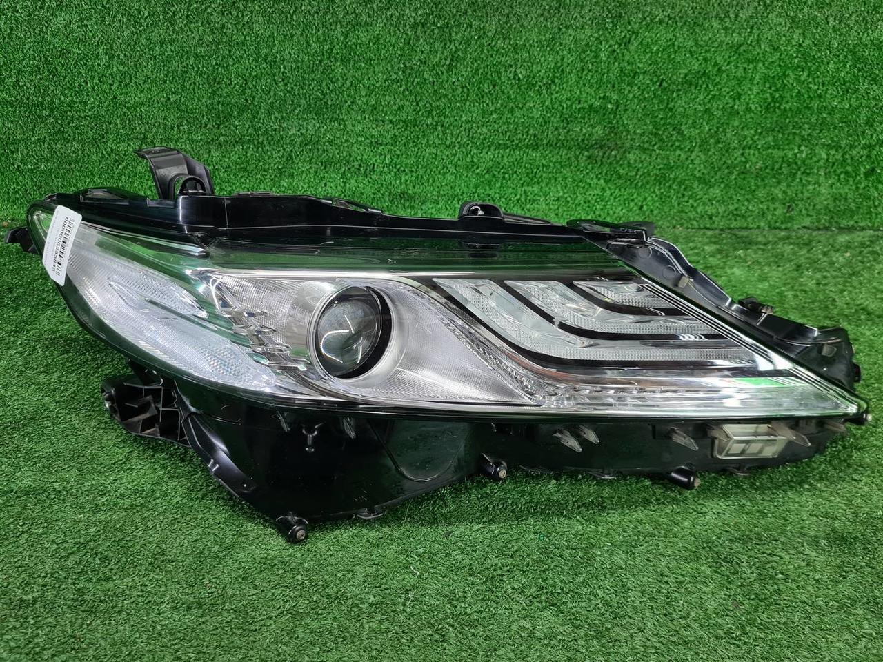 Фара правая Toyota Camry xv70 (2020-н.в.) LED