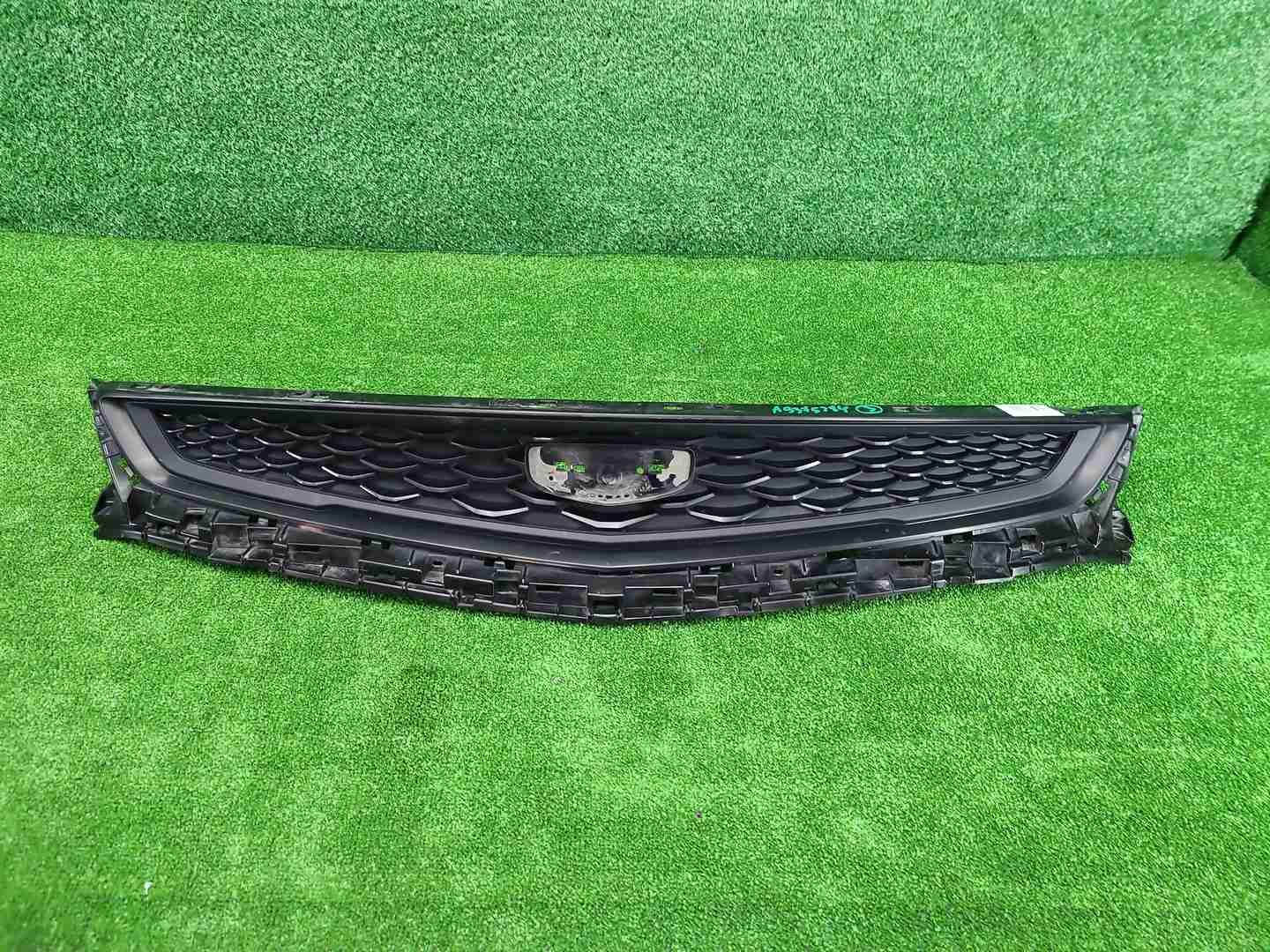 Решетка радиатора Geely Tugella (2022-2024)