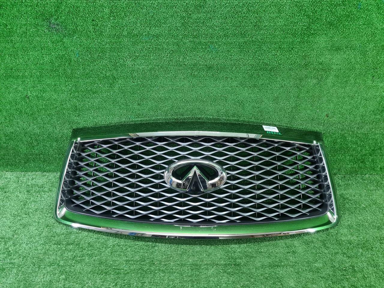 Решетка радиатора Infiniti QX80 (2017-2020)