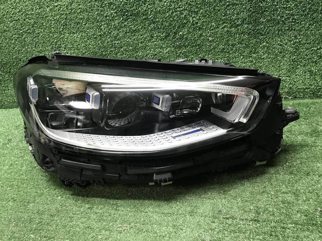 Фара правая Mercedes S W223 (20-нв) Digital Light