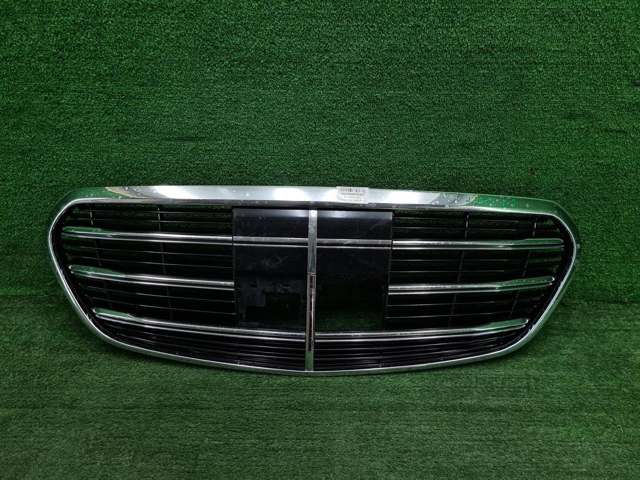 Решетка радиатора Mercedes S W223 (2020-н.в.)