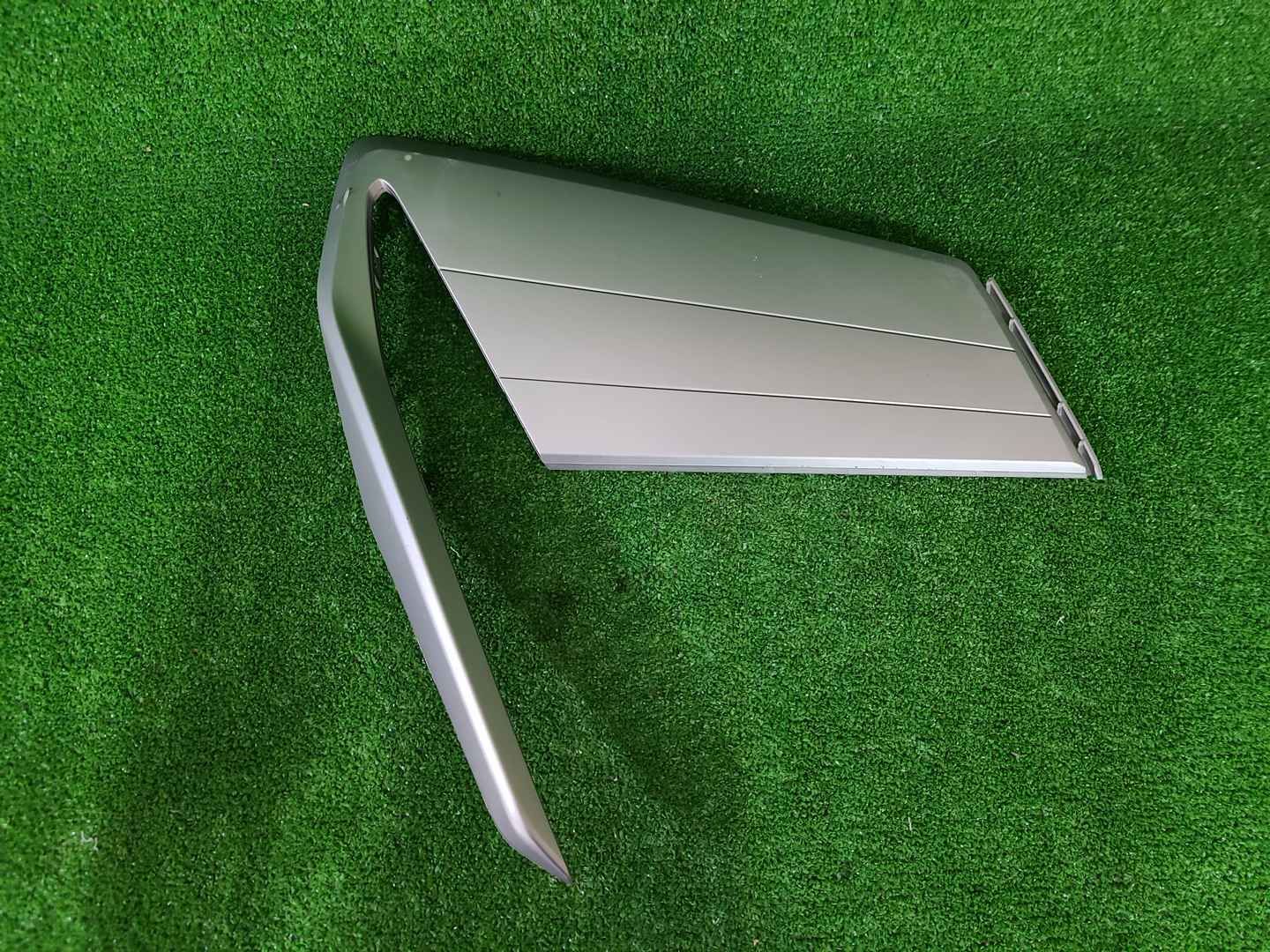 Накладка бампера правая Geely Coolray (2023-н.в.)