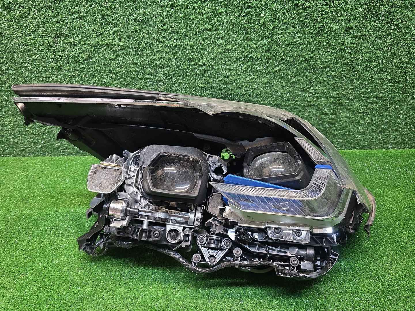 Битая Фара левая BMW X3 G01 (2021-2024) Laser