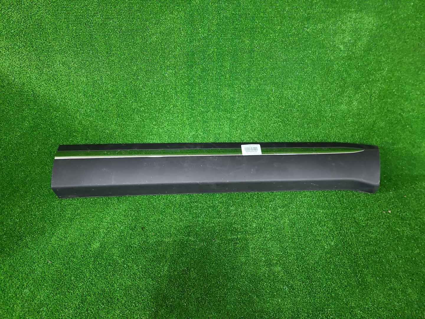 Накладка двери передняя правая TENET T8 (25-нв)