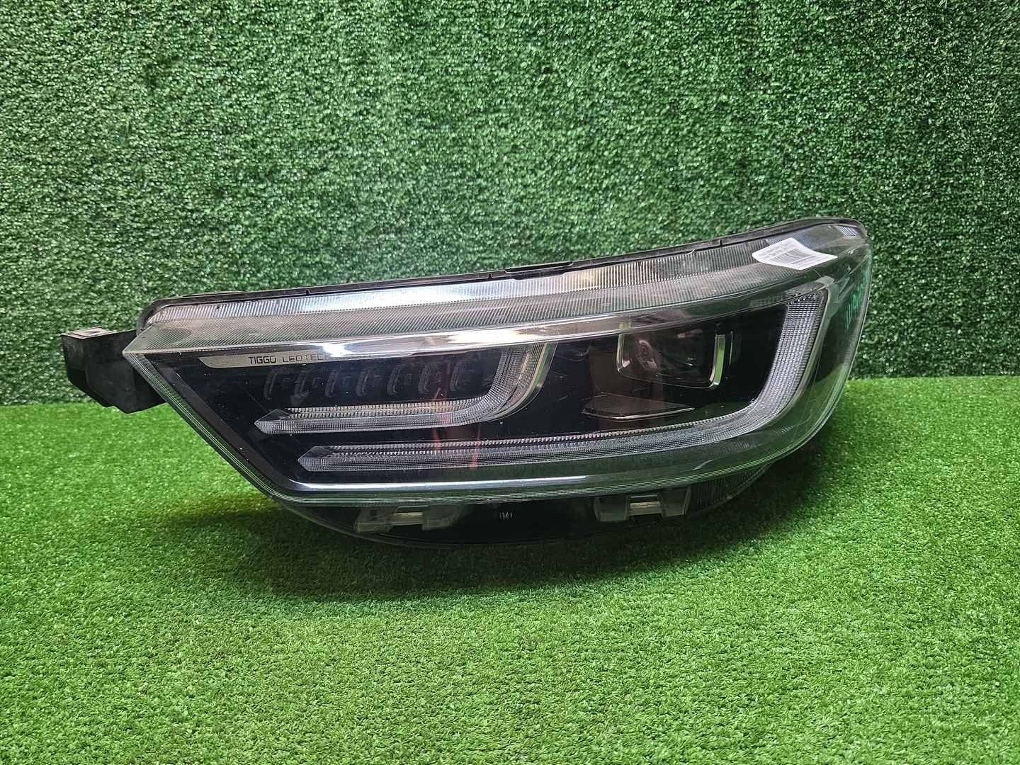 Фара левая Chery Tiggo 8 Pro (2021-2024) LED