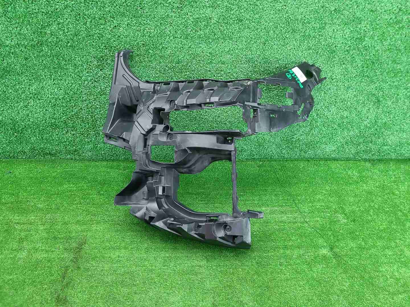 Кронштейн перед. бампера BMW X5 G05 18-23 M-paket