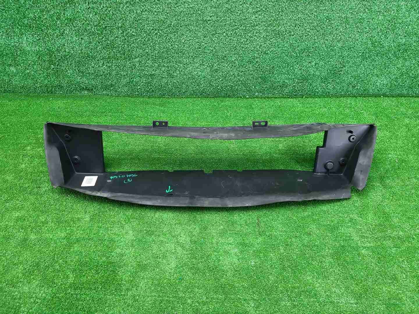 Дефлектор радиатора Range Rover Vogue 5 L460 21-нв