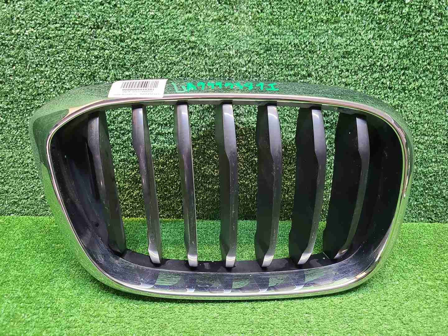 Решетка радиатора правая BMW X3 G01 X4 G02 (17-21)