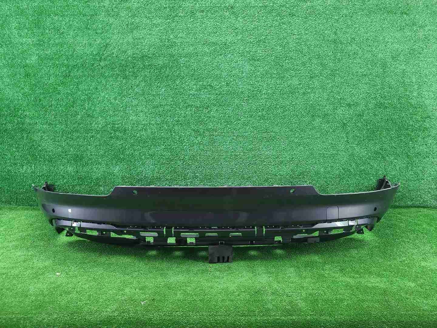 Юбка заднего бампера Lynk & Co 09 (2021-н.в.)