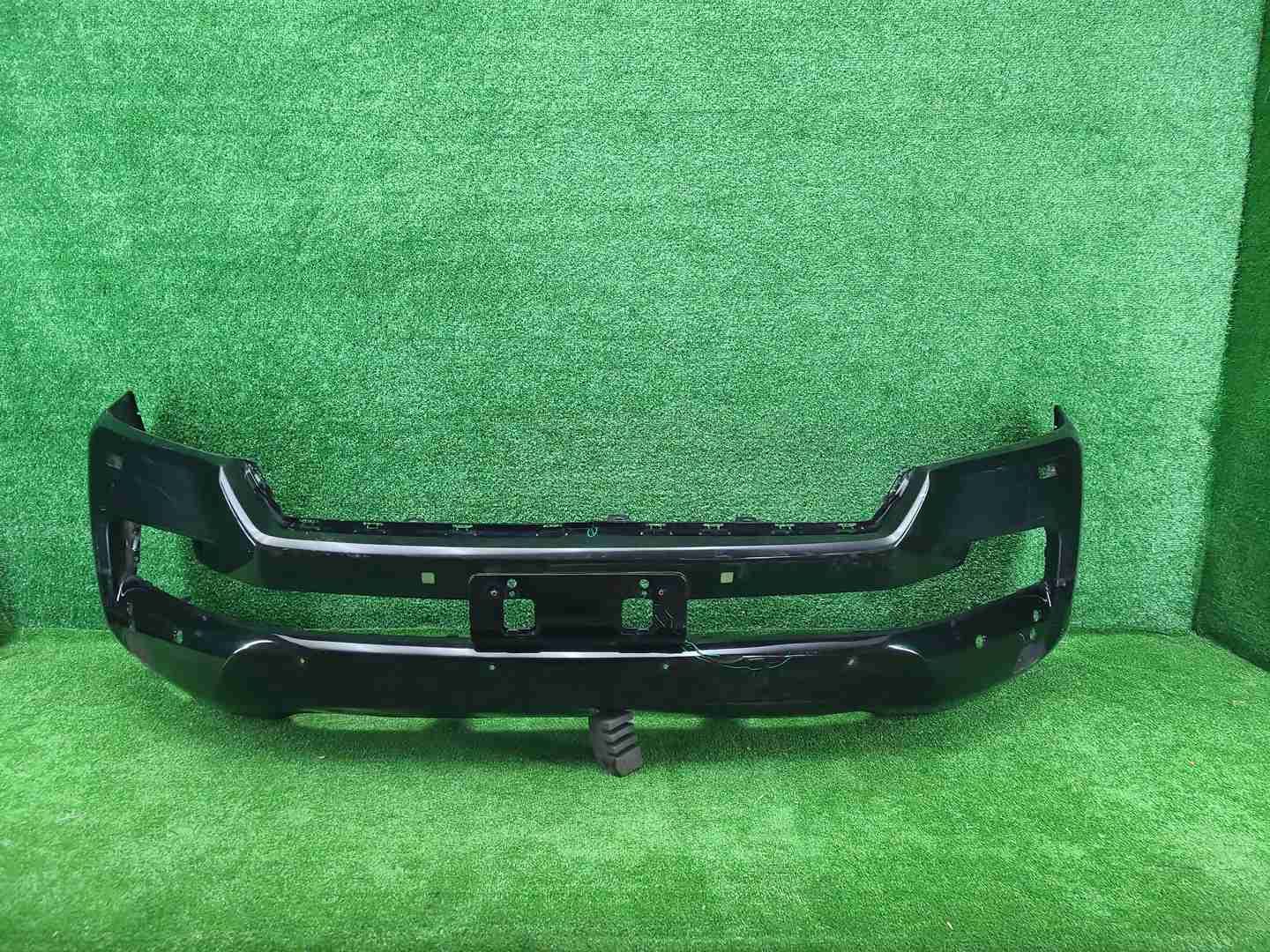 Бампер передний Toyota Land Cruiser 200 (15-21)