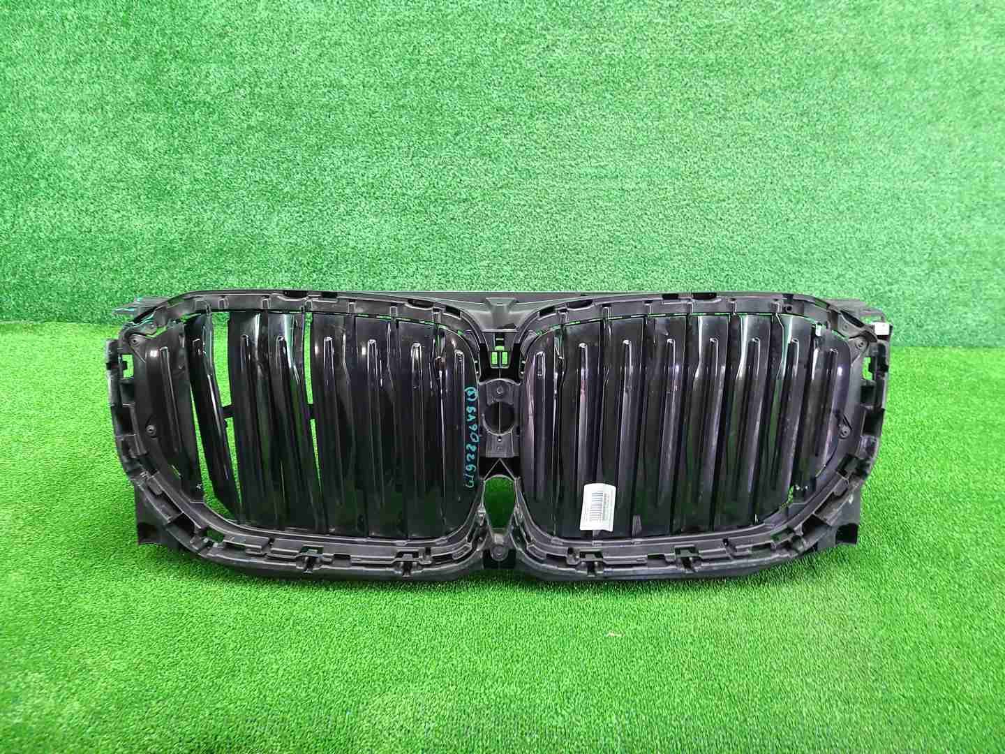 Решетка радиатора BMW X5 G05 (2018-2023)