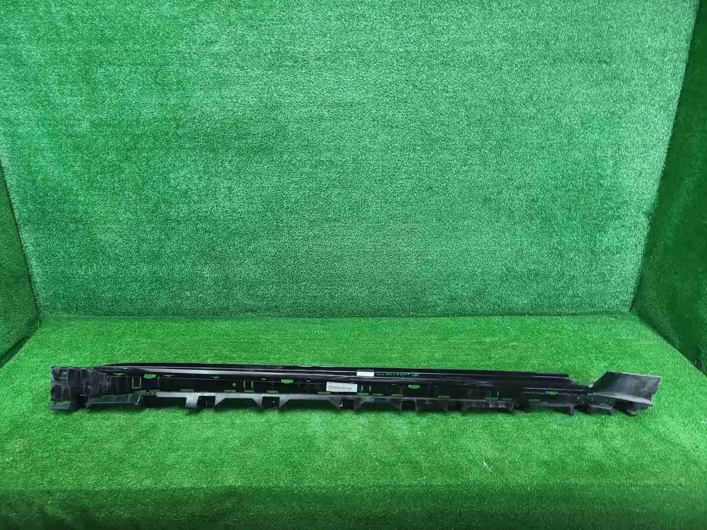 Накладка порога правая BMW 4er G26 (2020-н.в.)
