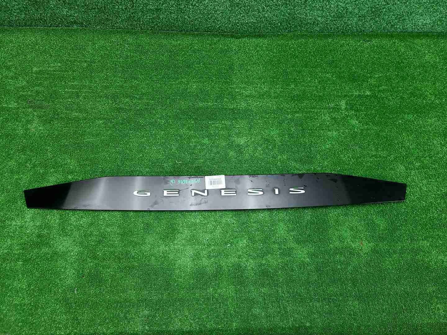 Накладка крышки багажника Genesis G90 2 (21-нв)