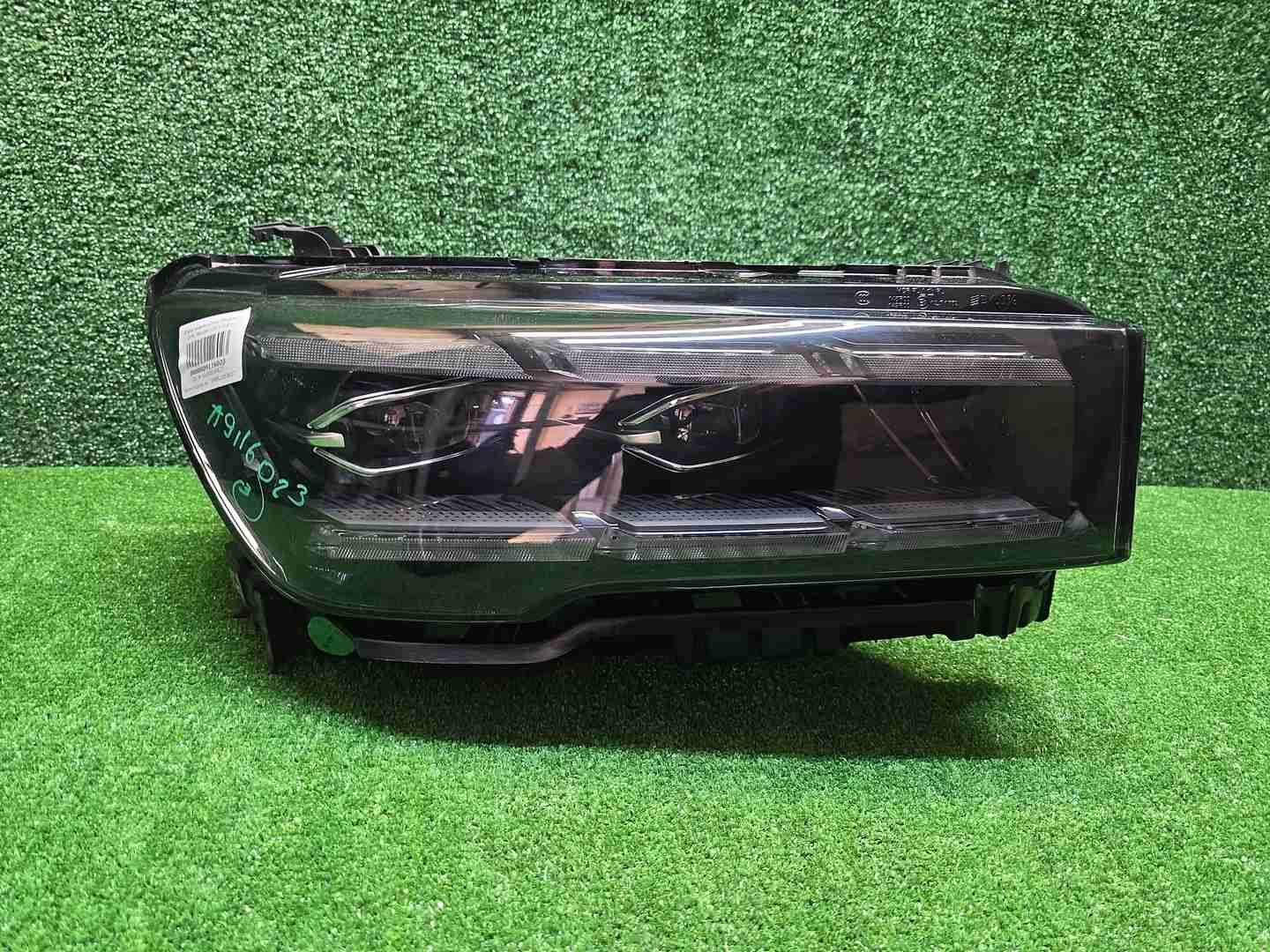 Фара правая Geely Monjaro (2021-н.в.) LED