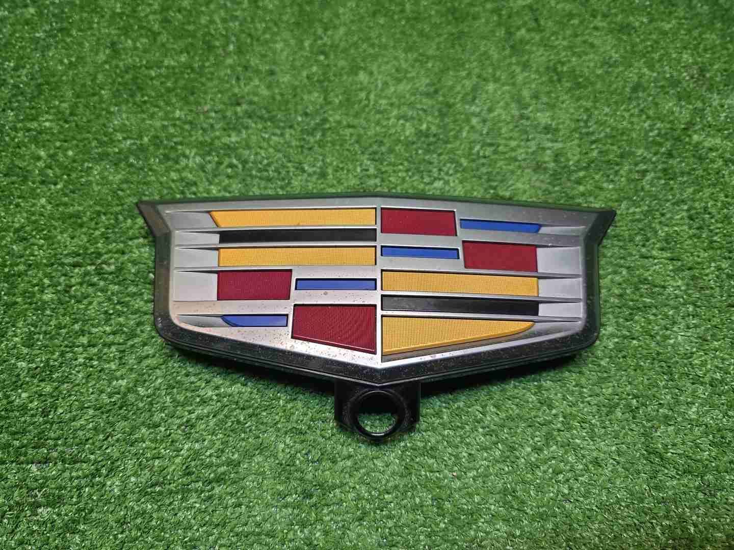 Эмблема Cadillac Escalade 5 (2020-2024)