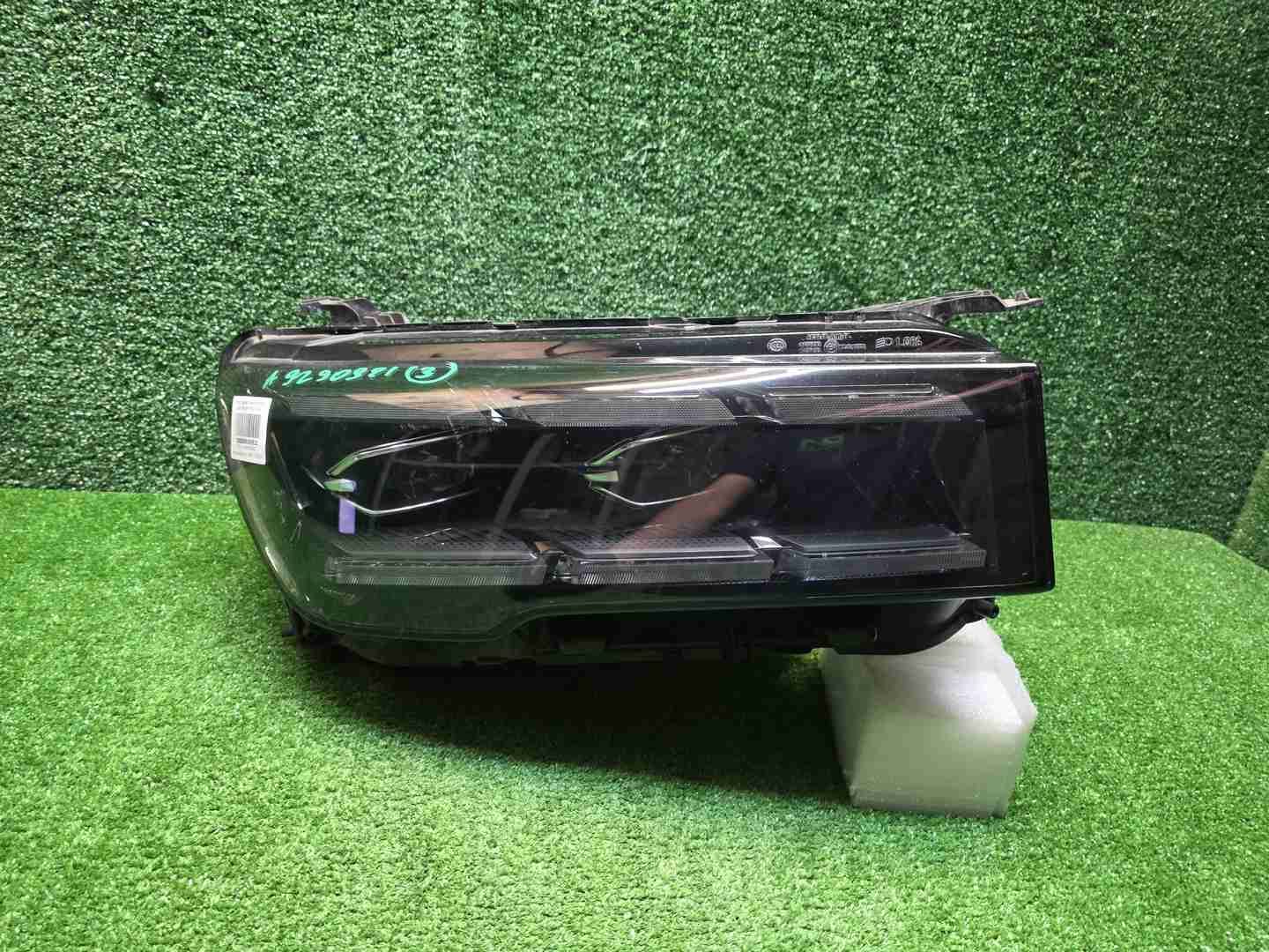Фара правая Geely Monjaro (2021-н.в.) LED