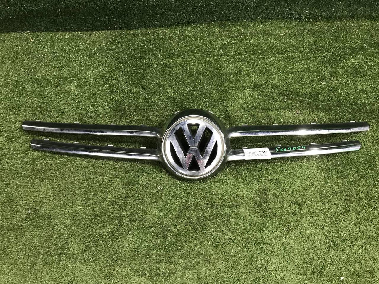 Накладка решетки радиатора VW Touareg 1 (06-10)