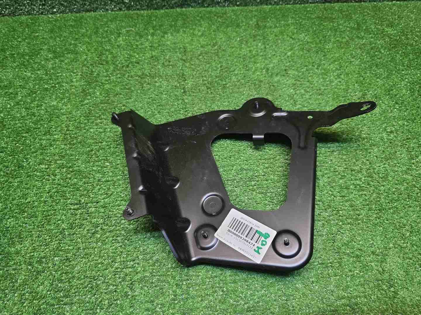 Кронштейн блока Top-Hifi BMW 5er G30 (2017-2023)