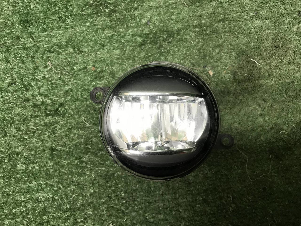 ПТФ левая Toyota Camry XV50 XV70 (2017-2021) LED