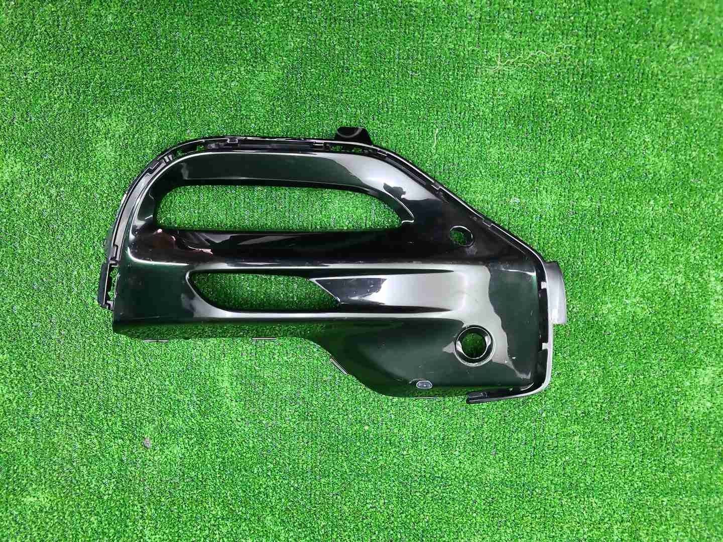 Накладка ПТФ правая BMW X5 G05 (18-23) M-paket