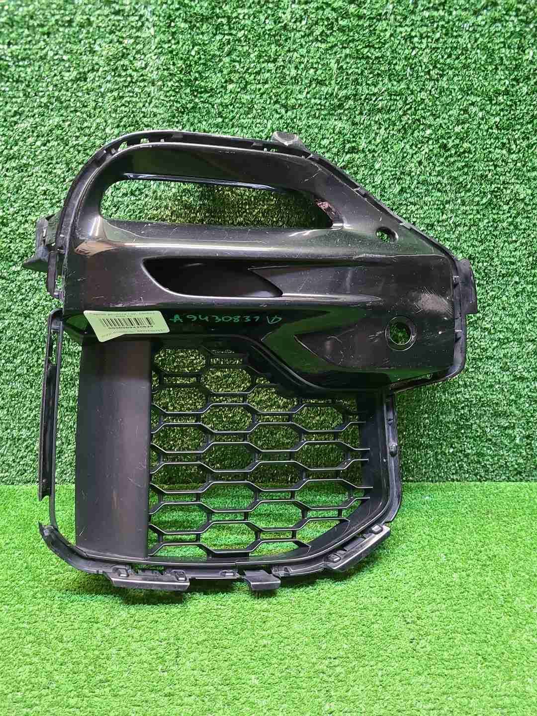 Накладка ПТФ правая BMW X5 G05 (18-23) M-paket