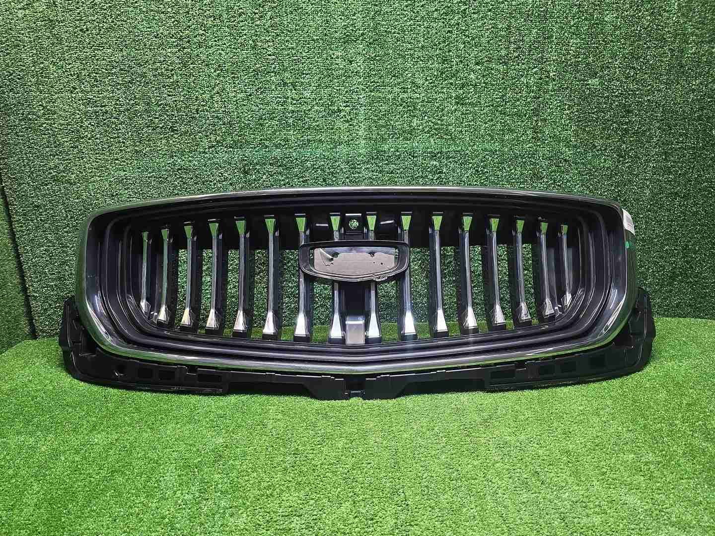Решетка радиатора Geely Monjaro (2021-н.в.)