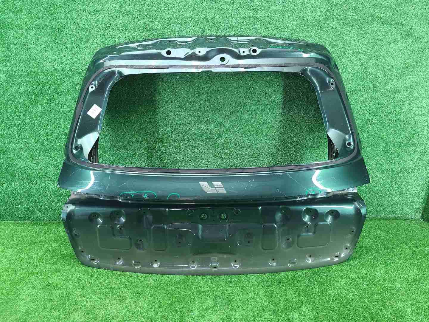 Крышка багажника Lixiang L9 (2022-н.в.)