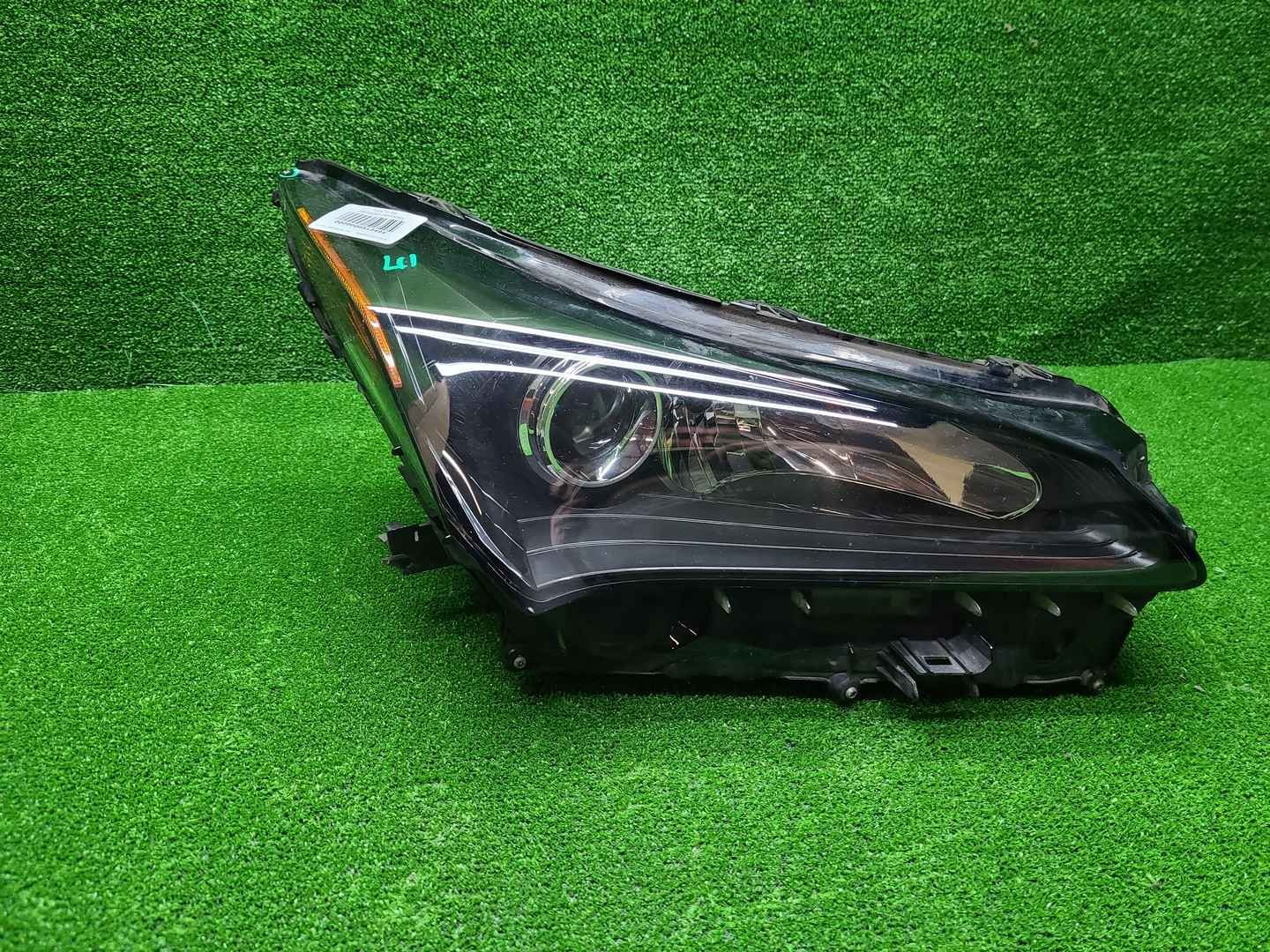 Фара правая Lexus NX 1 (2017-2021) LED