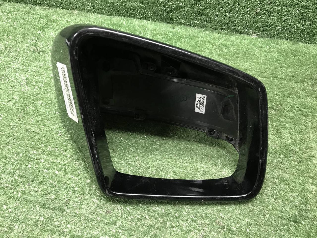 Крышка зеркала правая Mercedes M GLE W166 (11-18)